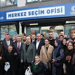 AK Parti'den miting havasında seçim ofisi açılışı