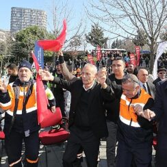 Başkan Çebi, Yüzde 76 Zam İle İşçilerin Yüzünü Güldürdü