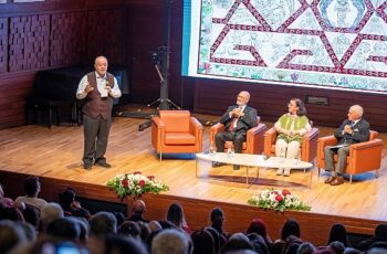 Başkan Soyer: “Yaşar Kemal'i sonsuza kadar yaşatacağız"