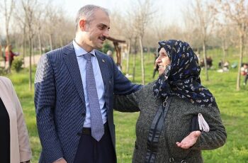 Bünyamin Çiftçi'ye Çağdaşkent'te yoğun ilgi