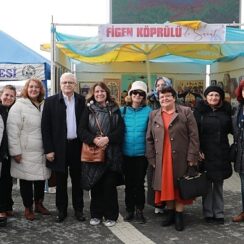 Burhaniye Belediyesi'nden Sanata Destek