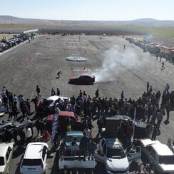 Karaman Belediyesi'nin önemli projelerinden biri olan ve gençlere hitap eden Drift Alanı ve Maket Hava Aracı Pisti hizmete girdi