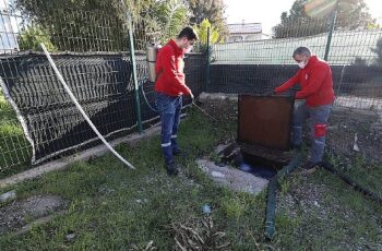 Menderes'te Larva Mücadelesi