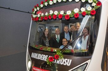 Narlıdere Metrosu 15 Nisan'a kadar ücretsiz