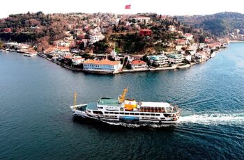 Şehir Hatları Gençleri İstanbul Boğazı'yla Buluşturuyor