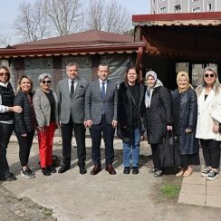 Tutuş, “İzmit'in her noktasına ayrım yapmadan hizmet götüreceğiz”