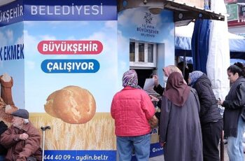 Aydın Büyükşehir Belediyesi Halk Ekmek Fabrikası Ramazan ayında da Aydınlılara hizmet vermeye devam ediyor