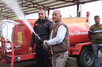 Aydın Büyükşehir Belediyesi'nin Yangın Söndürme Tankeri Dağıtımı Sürüyor