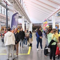 Aydınlılar, Aydın Büyükşehir Belediyesi tarafından Fuar Aydın'da düzenlenen ramazan etkinliklerinde bir araya geliyor