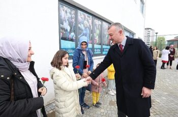 Başkan çocukların Ramazan şenliğine katıldı