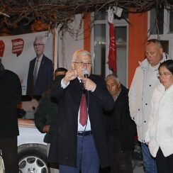 Başkan Deveciler, Kızıklı Mahallesi'ndeki Hemşehrileriyle Bir Araya Geldi