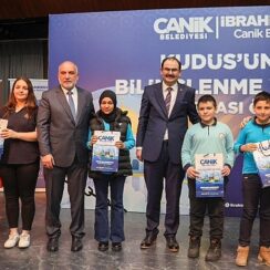 Başkan Sandıkçı'dan Öğrencilere Ödül