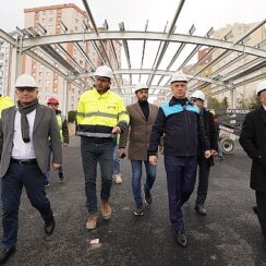 Beylikdüzü Belediye Başkanı Mehmet Murat Çalık, yapımında sona yaklaşılan Aziz Sancar Bilim ve Sanat Merkezi ile pazar yeri inşaatında incelemelerde bulundu