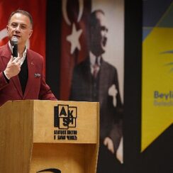 Beylikdüzü Belediye Başkanı Mehmet Murat Çalık, yayınladığı mesaj ile oy kullanma çağrısı yaptı