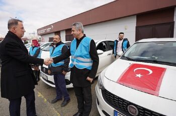 Beylikdüzü Belediyesi,  Ramazan ayı dolayısıyla ilçede yaşayan ihtiyaç sahibi ailelere gıda kolisi desteğinde bulunmaya devam ediyor