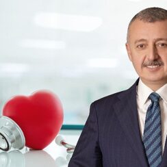 Büyükşehir Belediye Başkanı Tahir Büyükakın, 14 Mart Tıp Bayramı dolayısıyla bir mesaj yayınladı  “Hastalıkta ve sağlıkta hep yanı başımızdasınız"