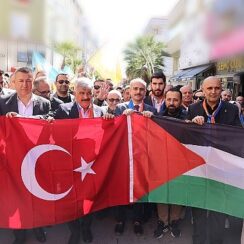 Çiftçi'ye Fatih Caddesi'nde yoğun destek