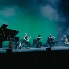 Evgeny Grinko kapalı gişe konserlere devam ediyor!