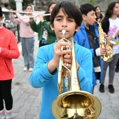 Geleceğin müzisyenleri İstiklal Marşı'mızı seslendirdi