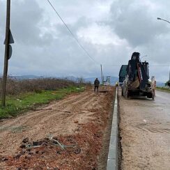 Gündoğdu Üniversite Caddesine yeni kaldırım