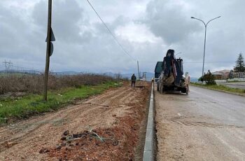 Gündoğdu Üniversite Caddesine yeni kaldırım