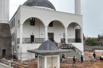 Güneş Mahallesi Cami ibadete hazır hale getiriliyor