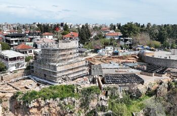 Hıdırlık Kulesi seyir terası projesi hızla ilerliyor