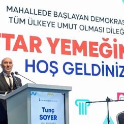 İzmir Büyükşehir Belediye Başkanı Tunç Soyer bin 293 muhtarla iftar yemeğinde bir araya geldi Hepiniz Allah'a emanet olun