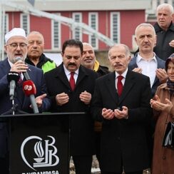 Kaptan Ahmet Erdoğan Camii'nin temeli Bayrampaşa'da dualarla atıldı