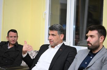 Kocaman'a gençlerden tam destek