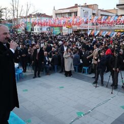 Mustafa Varank ve Başkan Altay Akşehirlilerle İftarda Buluştu