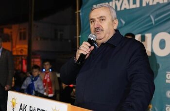 Yeniyalı'da miting gibi seçim irtibat ofisi açılışı