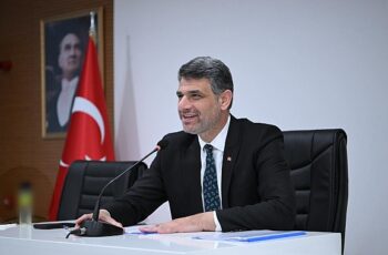 Kartepe Belediyesi yeni dönemin ilk meclisi olan Nisan Ayı olağan meclis toplantısı Kartepe Belediye Başkanı Av.M.Mustafa Kocaman, başkanlığında yapıldı