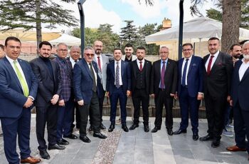 Nevşehir Valiliği tarafından geleneksel olarak yapılan bayramlaşma töreni, Vilayetler Evinde gerçekleştirildi