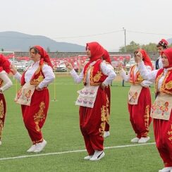 19 Mayıs Atatürk’ü Anma Gençlik ve Spor Bayramı sebebiyle İznik İlçe Stadyumunda kutlama töreni gerçekleştirildi