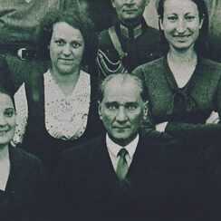 19 Mayıs’a özel ‘Atatürk ve Gençlik Fotoğrafları Sergisi’ Trump AVM’de