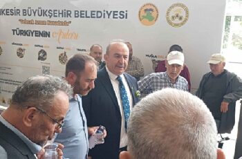 Balıkesir Büyükşehir Belediyesi 20 Mayıs Dünya Arı Günü’ne yoğun ilgi