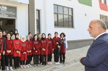 Başkan İbrahim Sandıkçı: “Öğrencilerimizin deneyim kazanmalarını sağlıyoruz”