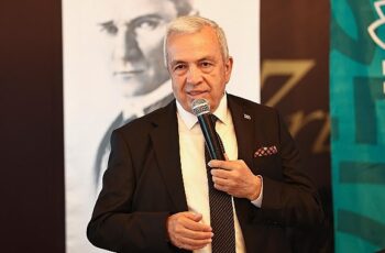 Başkan Özdemir’den muhtarlara “Eşit hizmet” sözü