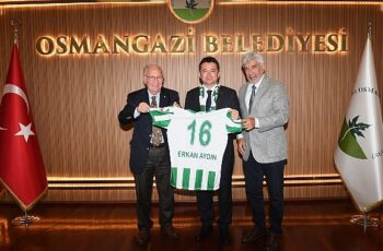 Bursaspor yönetiminden Başkan Aydın’a ziyaret