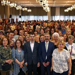 Çankaya Evleri Yıl Sonu Sergileri” Çankaya Belediye Başkanı Hüseyin Can Güner’in ziyaretiyle sona erdi