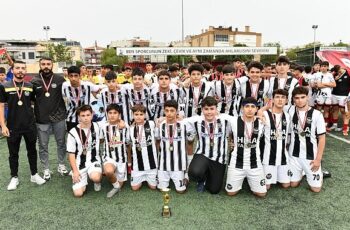 Çiğli’de “19 Mayıs Futbol Turnuvası” Heyecanı Sona Erdi