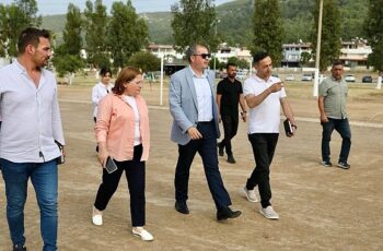 Didim Belediye Başkanı Hatice Gençay, Akbük Mahallesi’nde incelemelerde bulundu