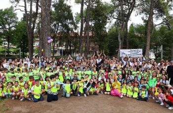 Dokuz Eylül Üniversitesi’nde (DEÜ), ‘Çocuk Oyunları Şenliği’ düzenlendi