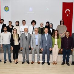 Harran Üniversitesi Teknik Bilimler Meslek Yüksekokulu, ‘Yazılımın Ritmi, Matematiğin Melodisi: Dijital Dünyanın Senfonisi’ adlı 1. Öğrenci Çalıştayını başarıyla gerçekleştirdi