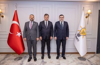 İzmir Büyükşehir Belediye Başkanı Dr. Cemil Tugay AK Parti İl Başkanlığı ziyaretinde iş birliği mesajı verdi  “İzmir daha güzel günler görecek”