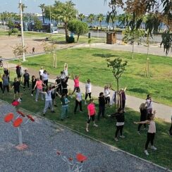 Konaklılar güne açık havada sporla başladı