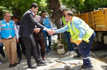 Mahalle Hizmet Seferberliği Ekipleri Denizköşkler Mahallesi’nde Çalışmalarına Devam Etti