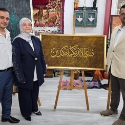 Maneviyat Yüklü Sergi Gölcük Belediyesi Sanat Galerisi’nde Açıldı