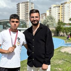 Nevşehir Belediyesi Gençlik ve Spor Kulübü sporcusu Batuhan Ergöz, Kayseri’de gerçekleştirilen U16 – U18 Atletizm Bölgesel Seçme Yarışmalarında bölge şampiyonu oldu